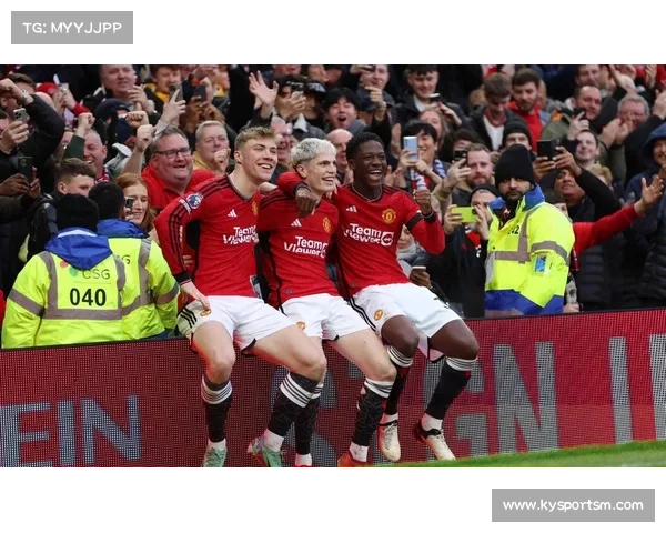 曼联正式启动埃基蒂克转会谈判 法兰克福前锋成新引援目标 曼联正式启动埃基蒂克转会谈判 法兰克福前锋成新引援目标